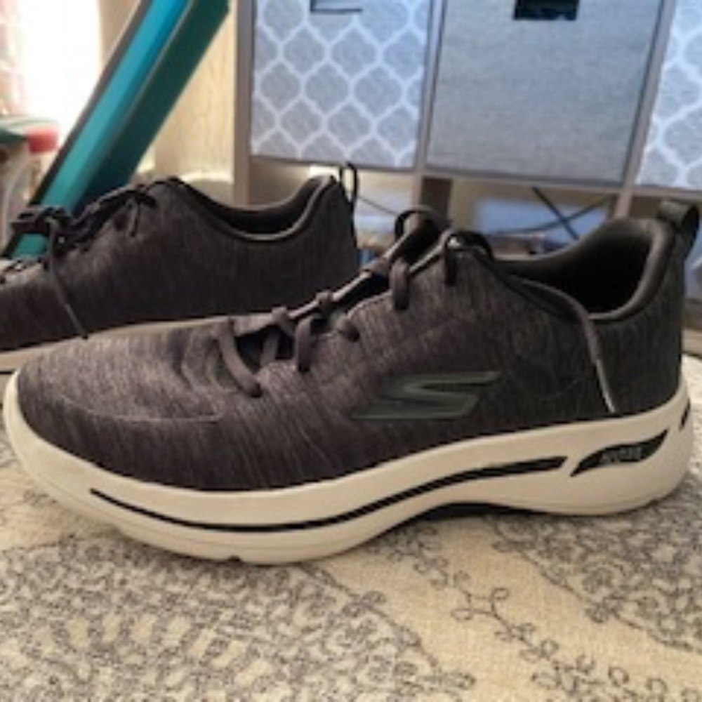 Women's Skechers GOwalk Arch Fit sneaker